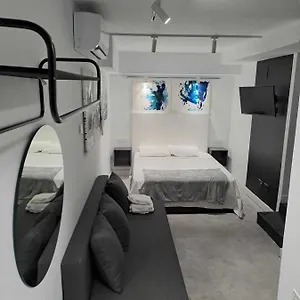 https://atarazanas-modern-y-luxury.1costadelsol.com