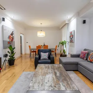 https://espacioso-y-acogedor-junto-centro-azkuna.sansebastianhotels.net
